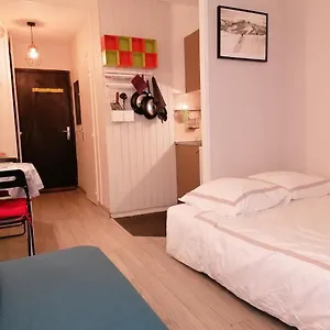 studio-with-balcony-mt-blanc-view-parking-center-of-chamonix.hotels-rhonealpes.com/