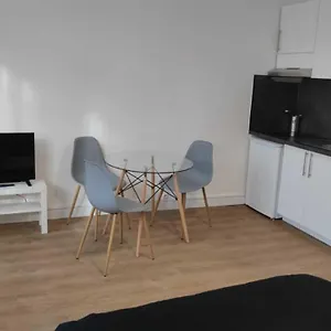 verdier-studio-lot-5.midi-pyreneeshotels.com/